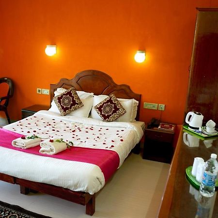Ocean Bay Ayurvedic Beach Resort Kovalam Dış mekan fotoğraf