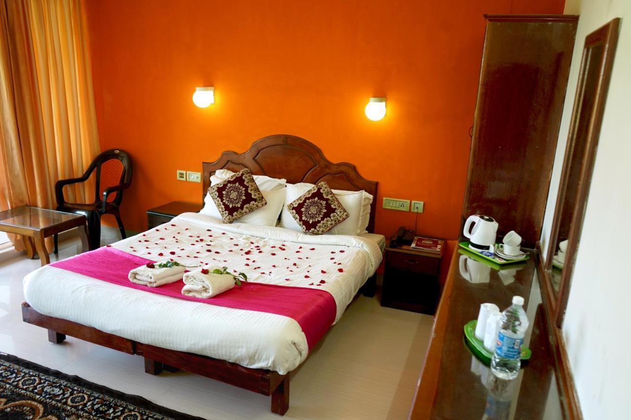 Ocean Bay Ayurvedic Beach Resort Kovalam Dış mekan fotoğraf